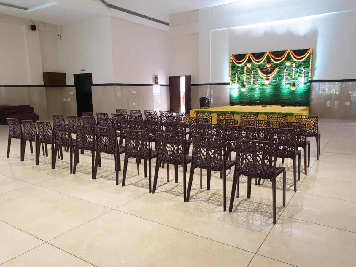 Hotel S-Inn Palakollu Екстер'єр фото