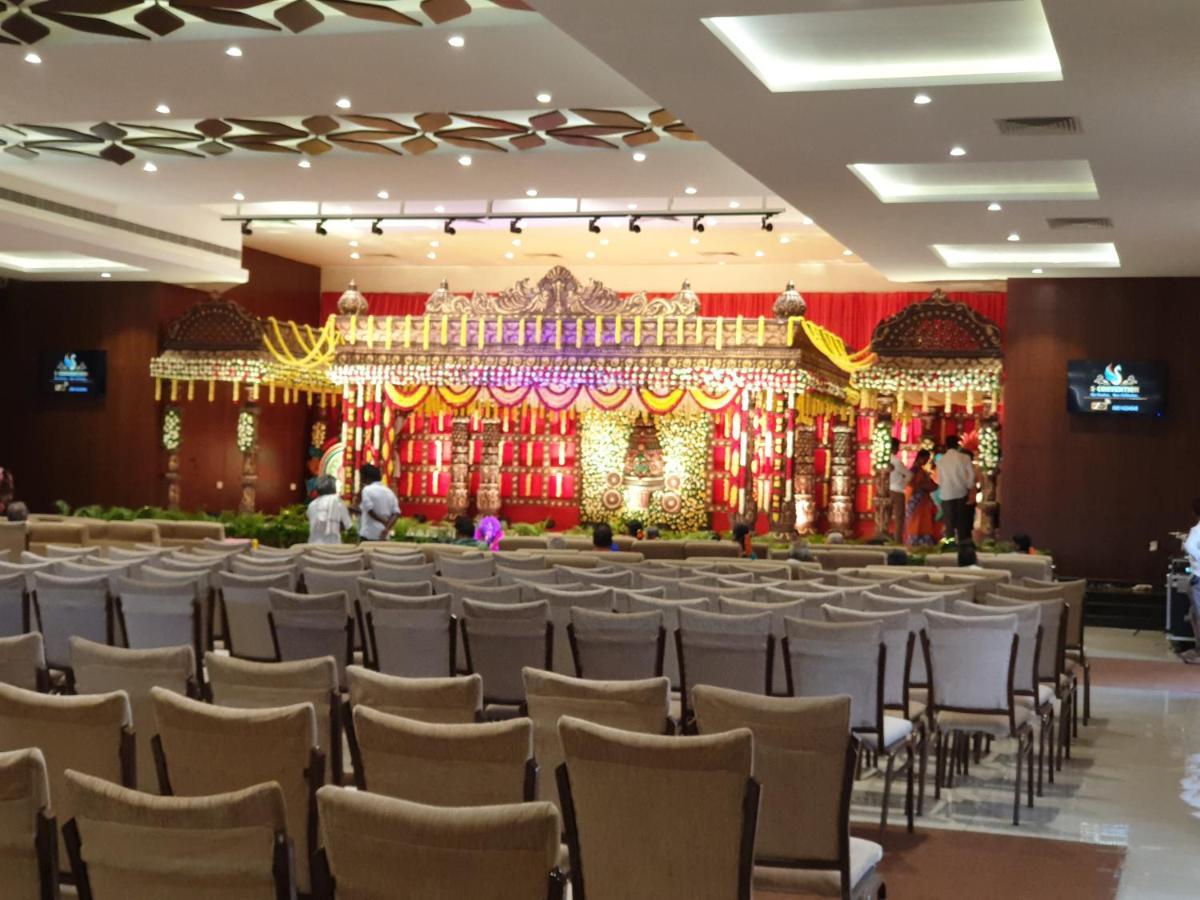 Hotel S-Inn Palakollu Екстер'єр фото